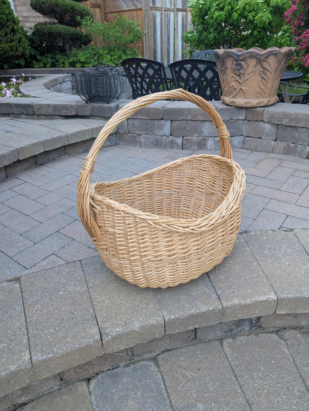 Large Vintage Willow Basket – Woven Oval Gathering