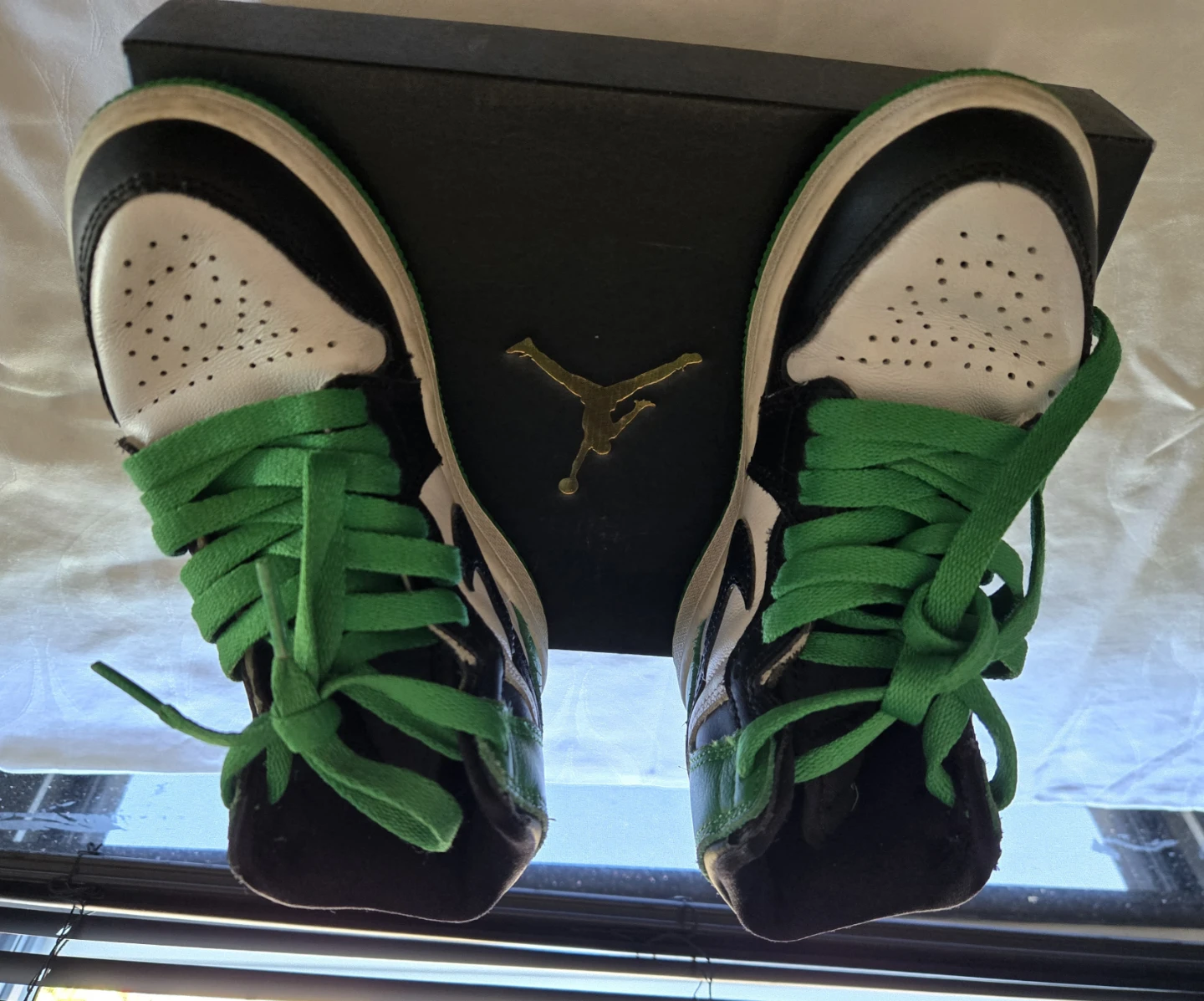 Jordan 1 Retro sneakers for kids - photo 3