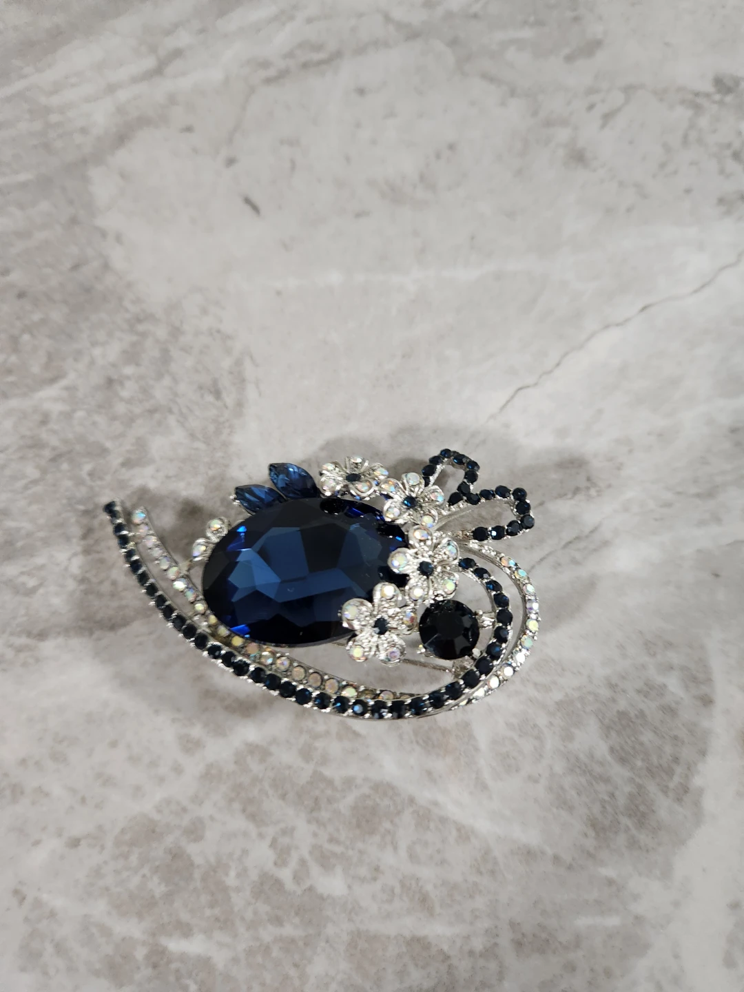 Blue Gem Brooch with Silver Flower Accents - photo 2