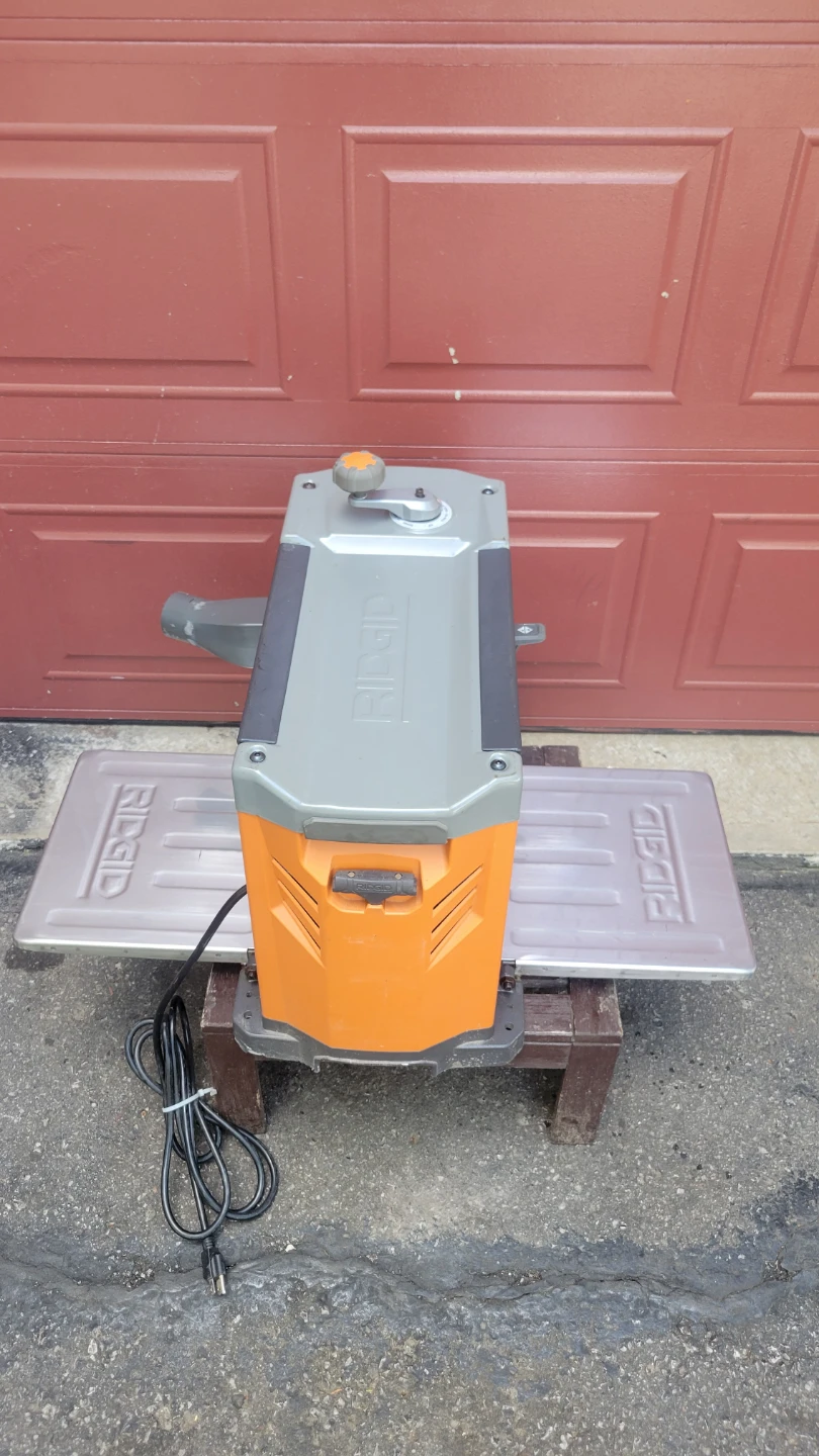 13" RIDGID thickness Planer in perfect condition. - photo 3