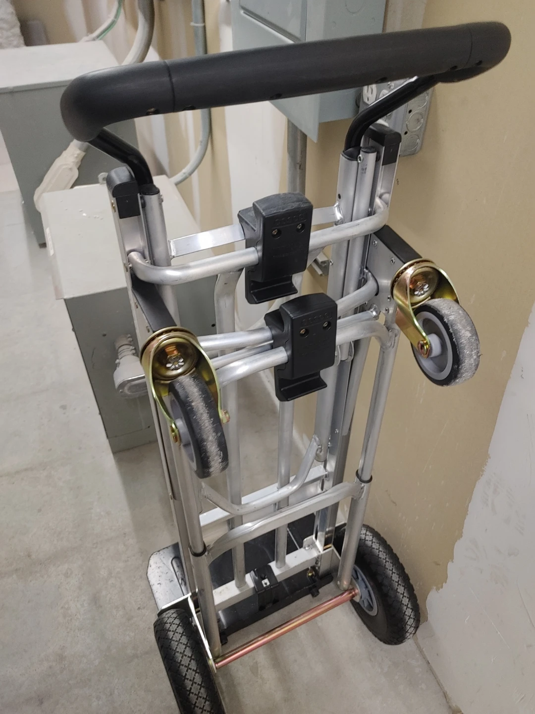 COSCO 4-in-1 Folding Hand Truck - photo 3