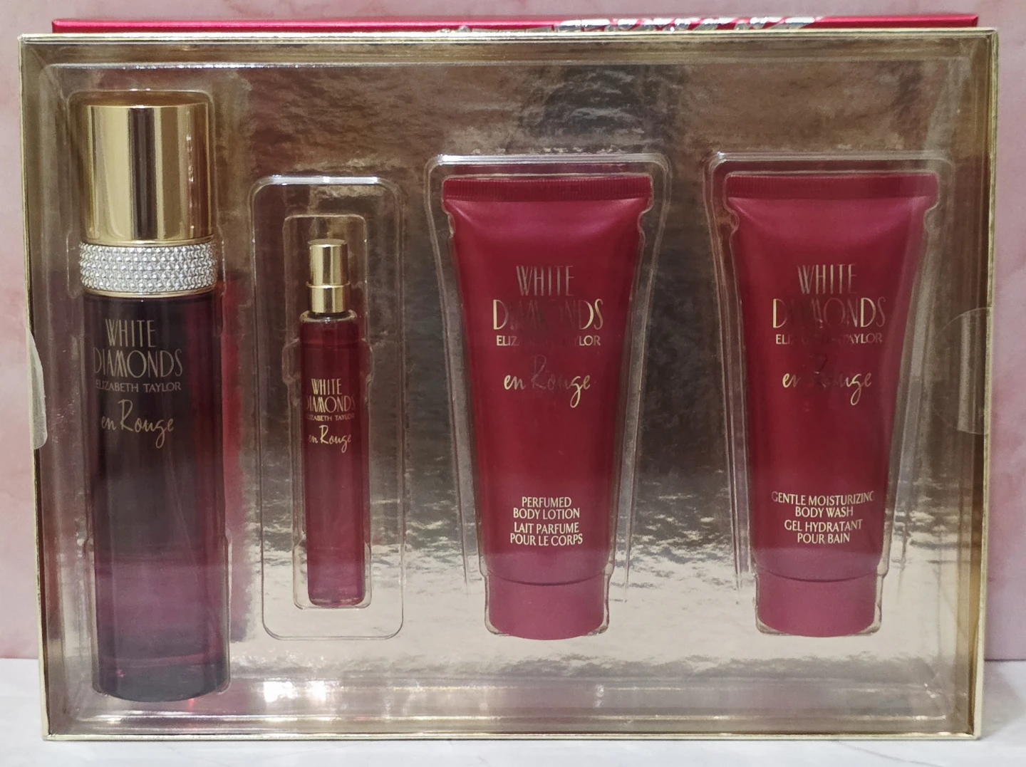Elizabeth Taylor White Diamonds en Rogue - 4 Piece Gift Set - photo 5