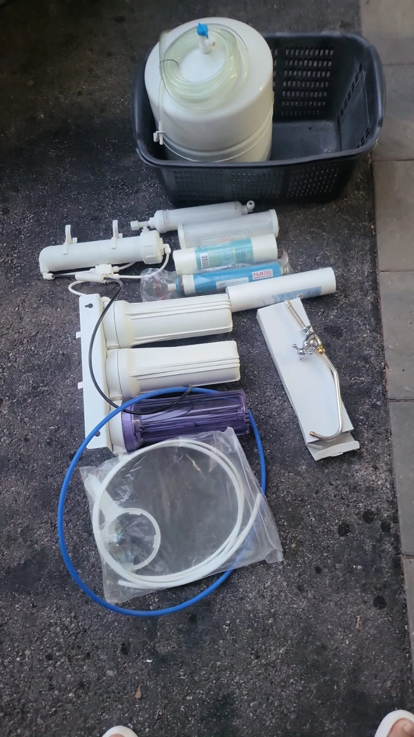 Reverse Osmosis Water Storage and Delivery System - photo 5