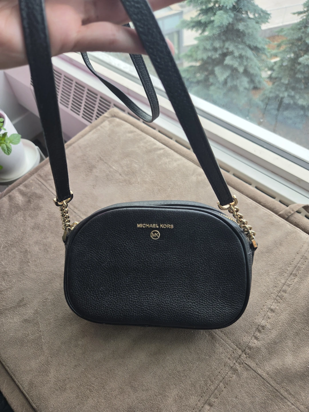 Michael Kors Black Leather Crossbody Bag - photo 2