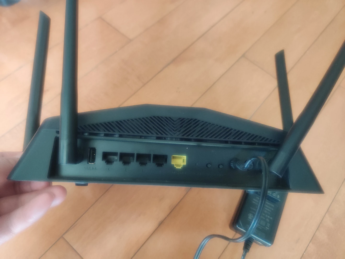 D-Link DIR-2640 Wi-Fi Router - photo 4