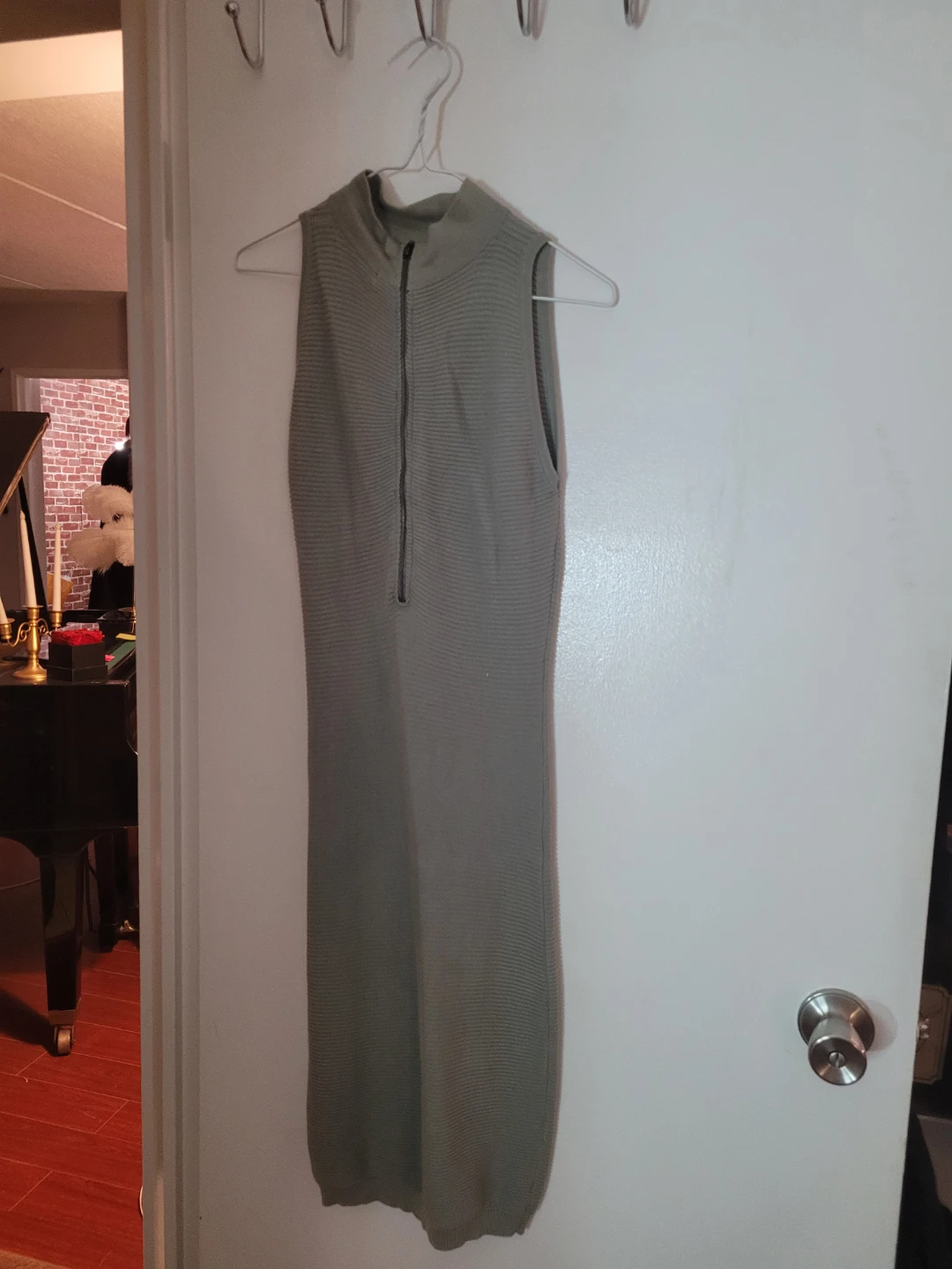 Sleeveless Ribbed Zipper Dress - photo 2