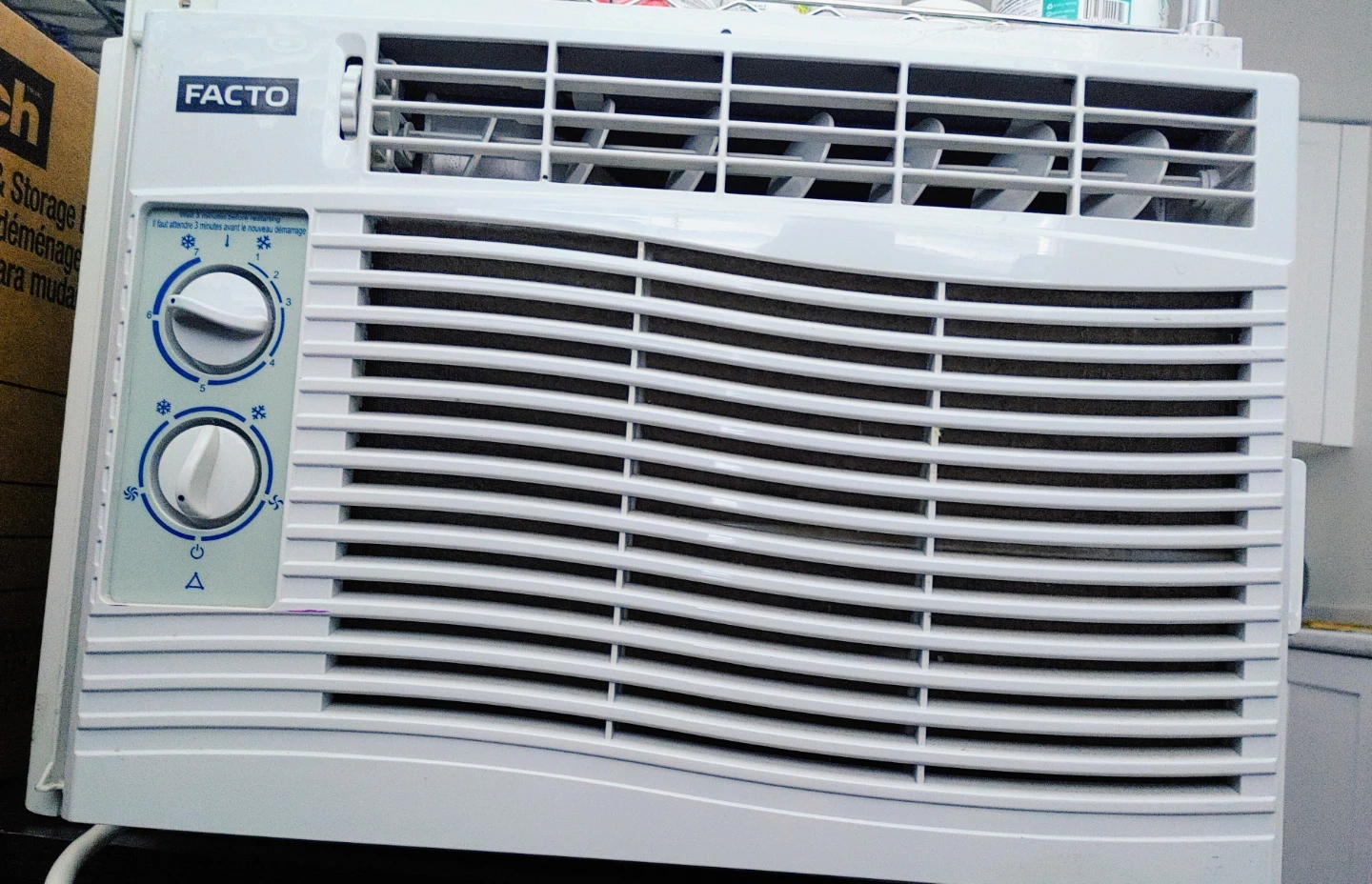 FACTO Window Air Conditioner - photo 2