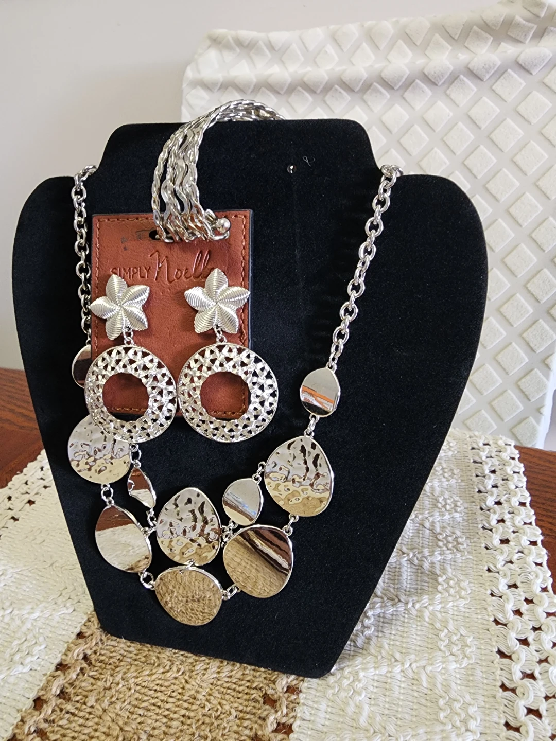 Simply Noell Necklace and Earring Set - photo 2