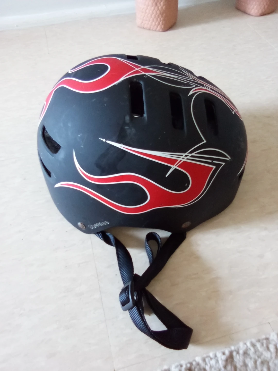 Skateboard Helmet - photo 4