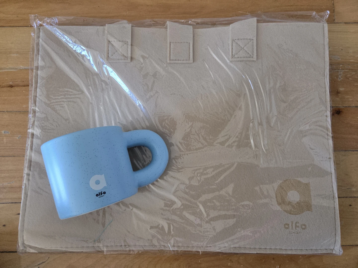 NEW! Mug + Tote (Alfa Tea Grand Opening) - photo 3