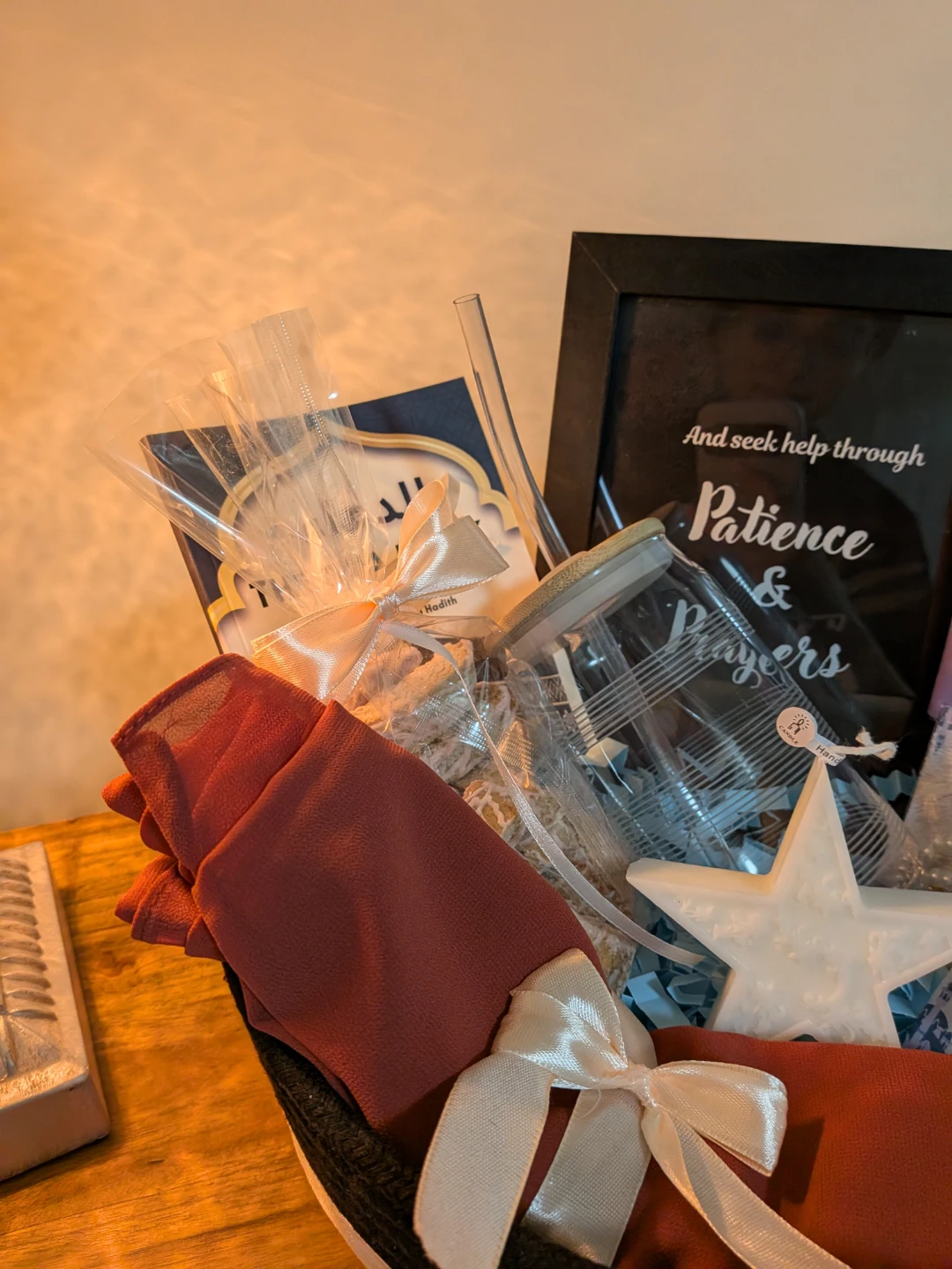 Nush Islamic Gift Basket for hajj or other events - photo 4