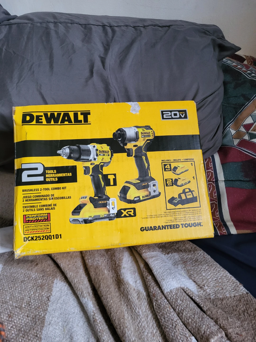 DEWALT 20V Brushless 2-Tool Combo Kit