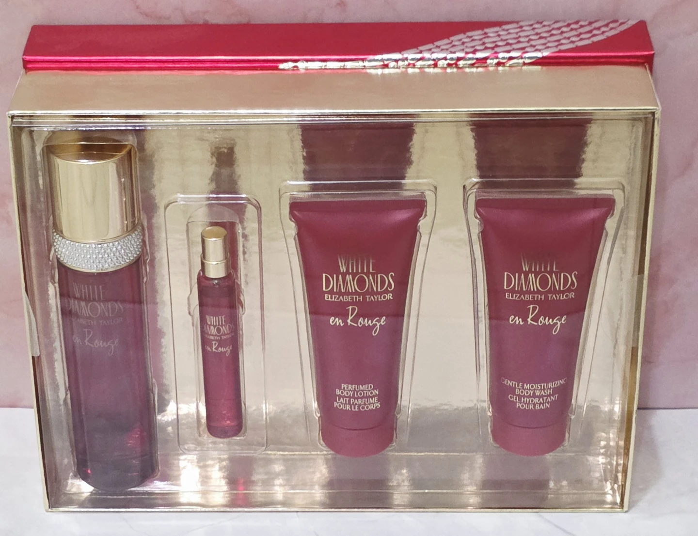 Elizabeth Taylor White Diamonds en Rogue - 4 Piece Gift Set - photo 4