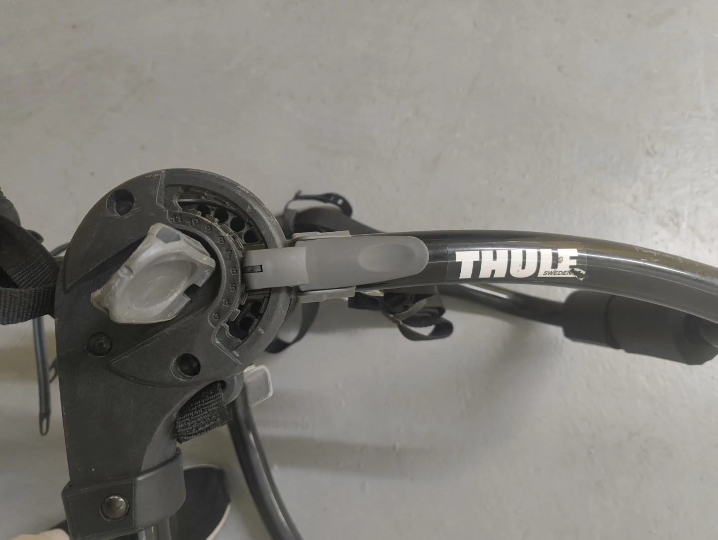 Thule 2-Bike Rack for Car - photo 3