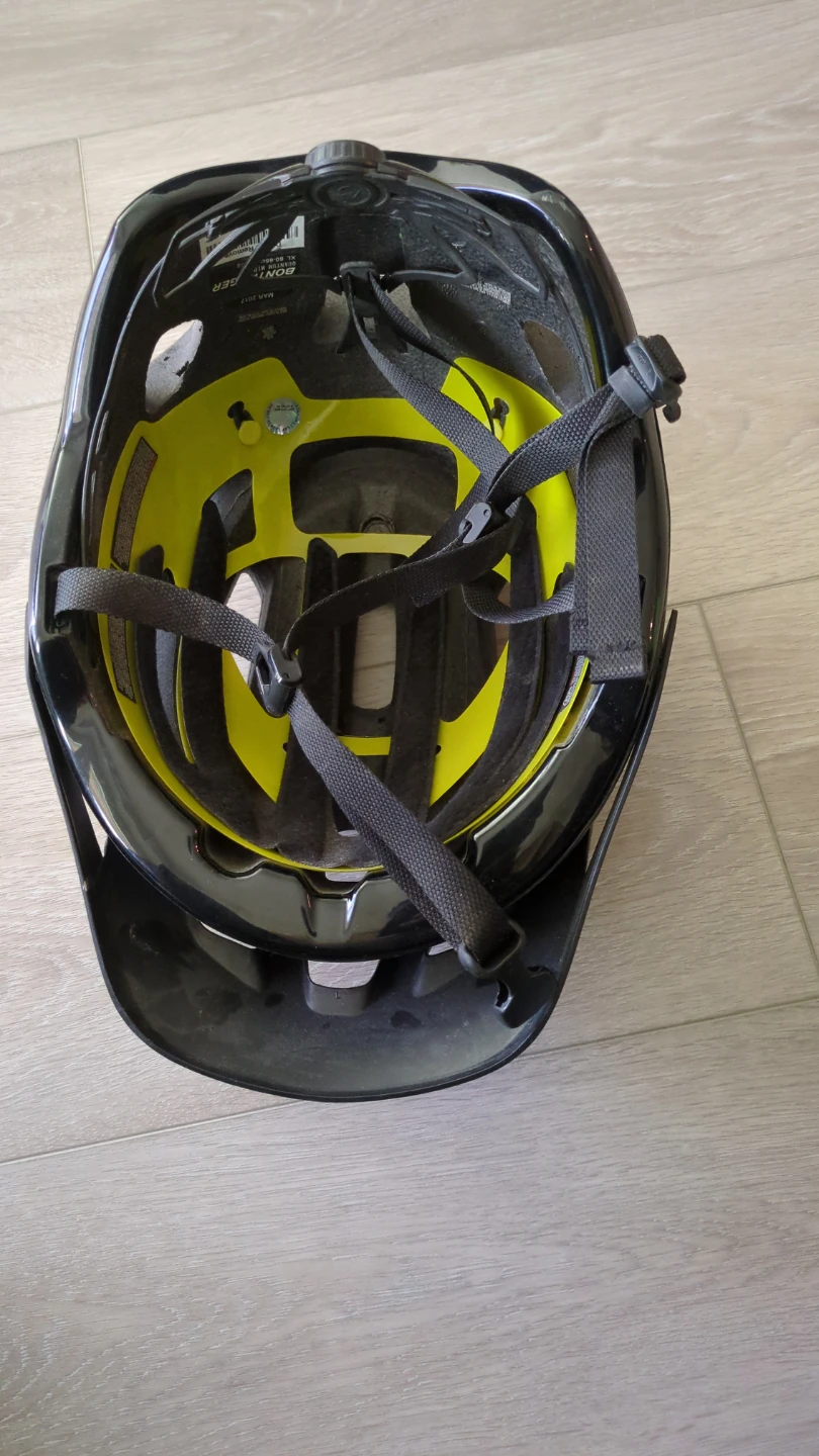 Bontrager Quantum MIPS Cycling Helmet - photo 2