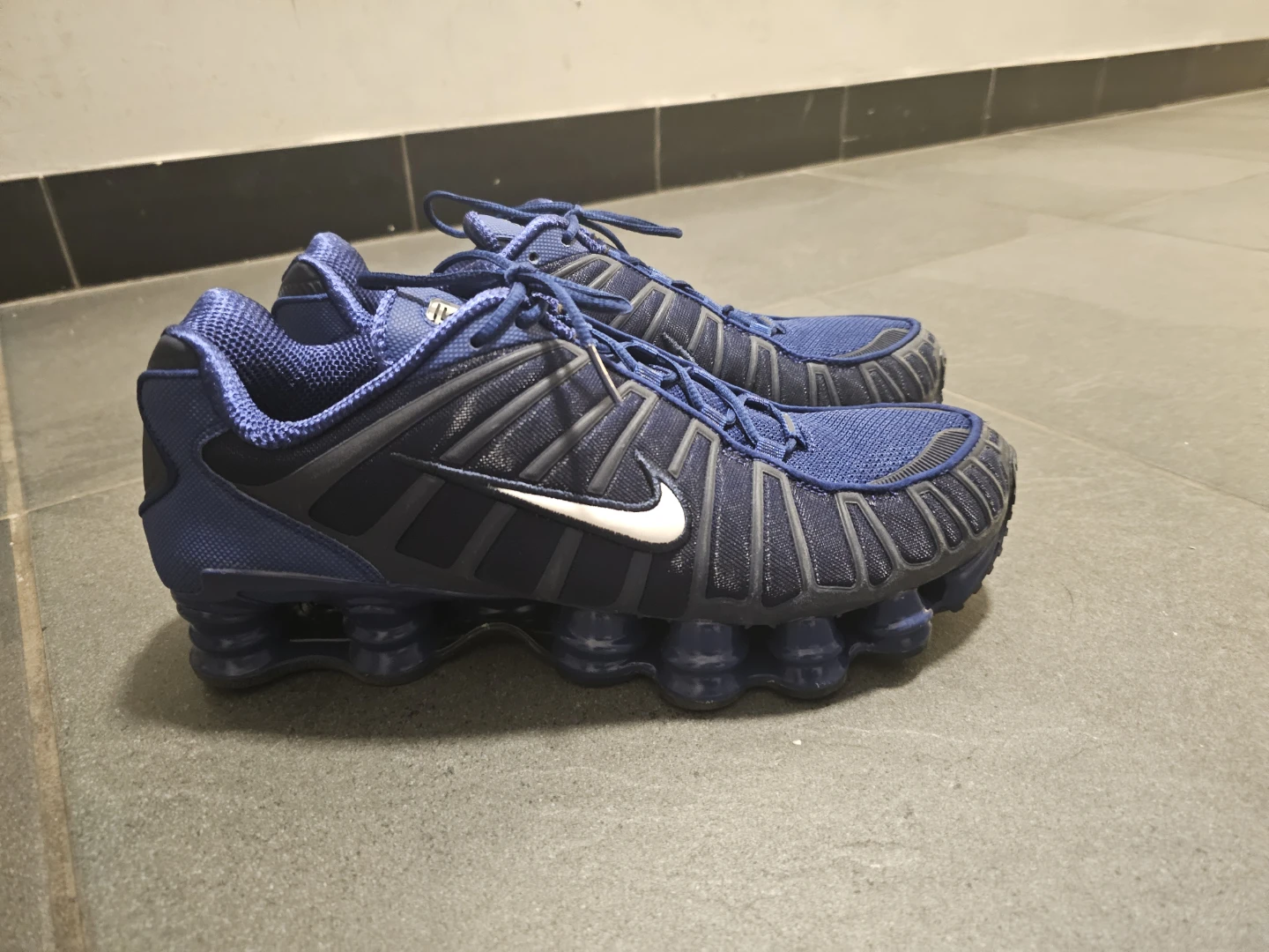 Nike Shox R4 Men's Running Shoes