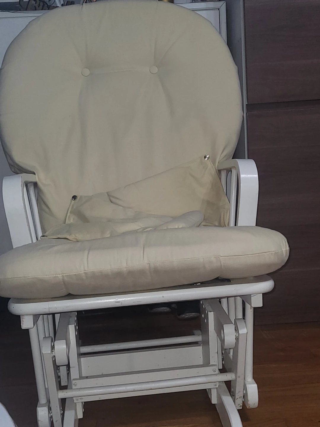 White Glider Rocking Chair with Cream Cushions - photo 2