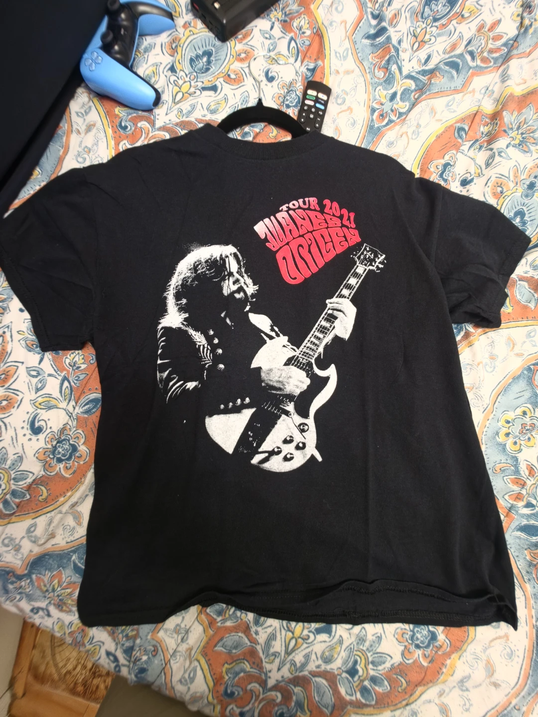 Gildan Heavy Cotton Juanes Tour 2021 T-Shirt Size L