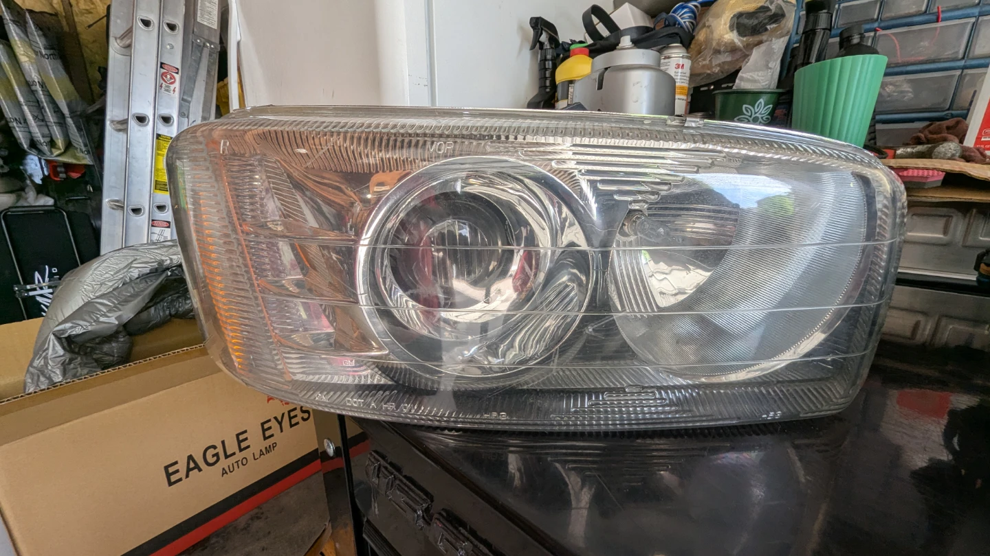 Yukon  2002  Auto Lamp Headlights (Pair) - photo 3