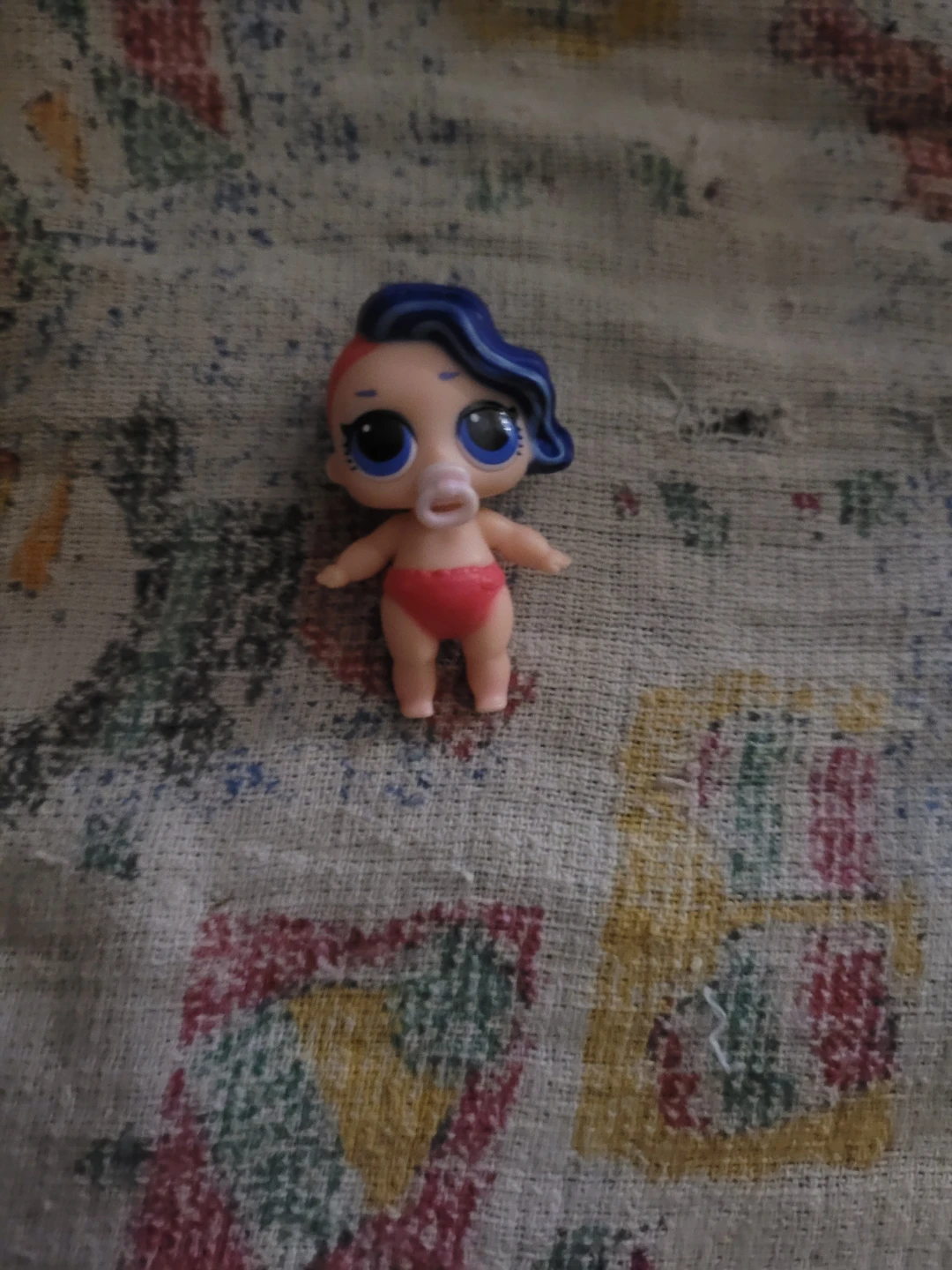 L.O.L. Surprise! Lil Sisters Series 3