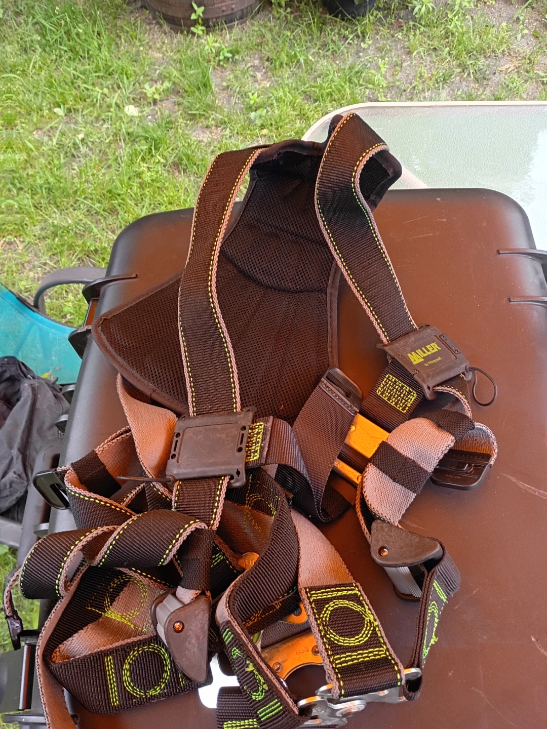Miller "Revolution" Fall Arrest Harness - photo 2