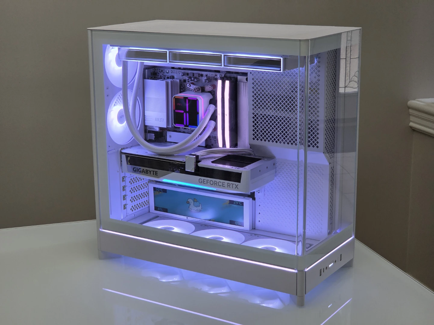 Brand New White 5070 Ti Gaming PC - photo 2