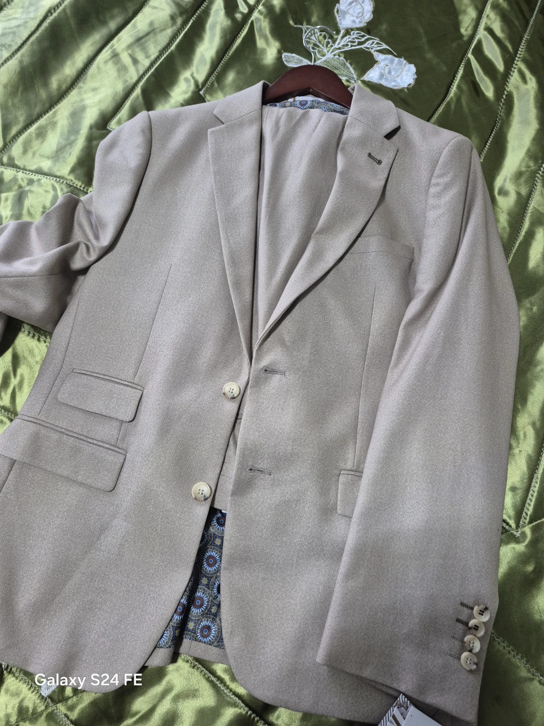 Suit - photo 4