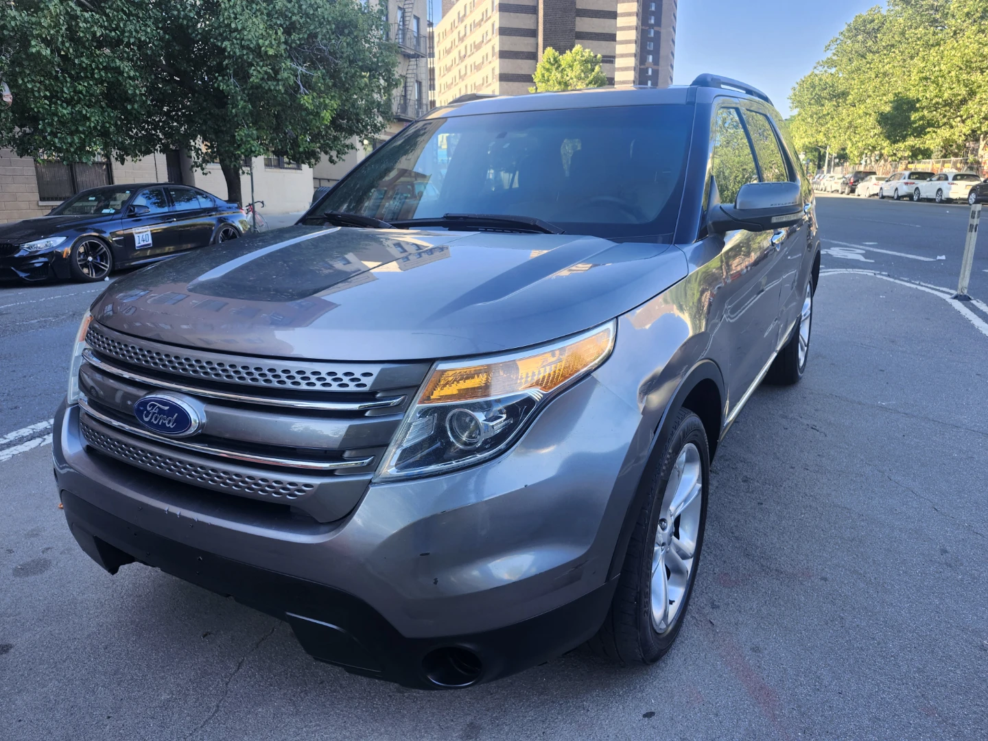 Ford Explorer Limited SUV