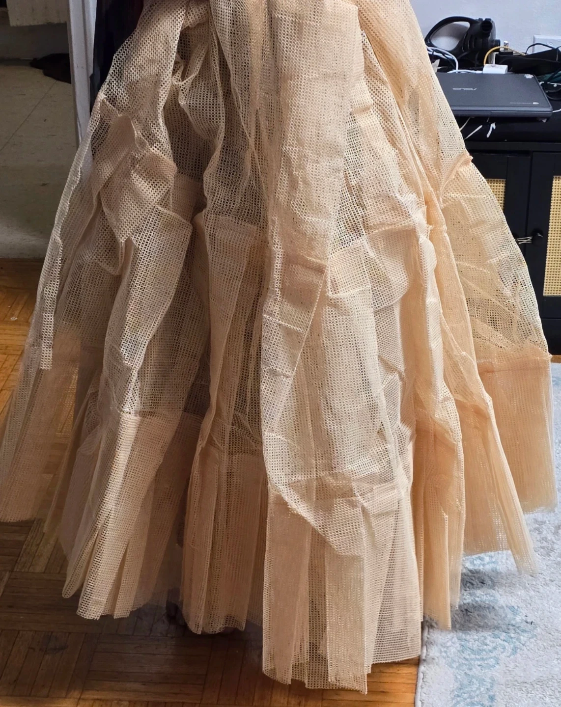 Can for under gowns