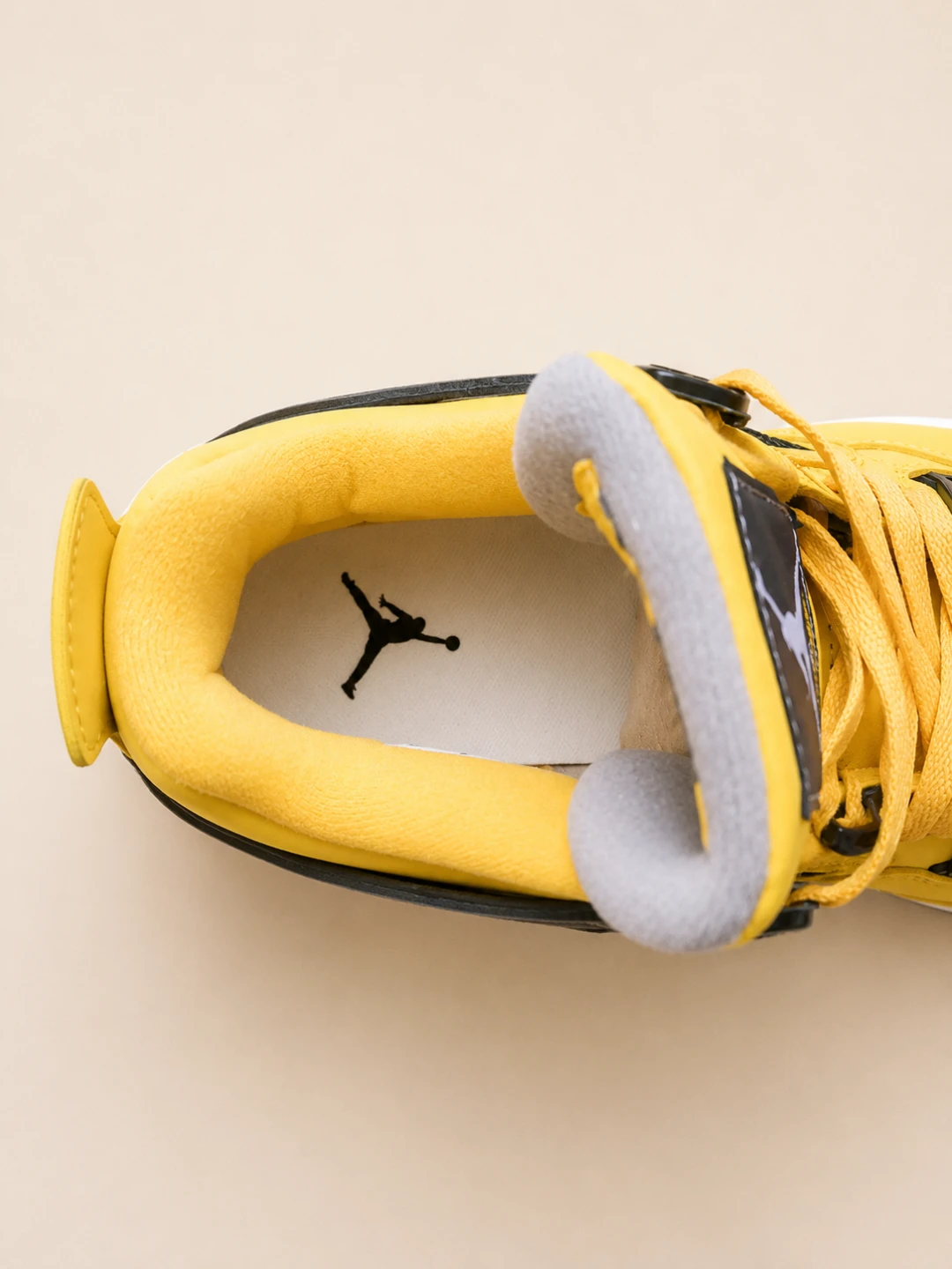 Air Jordan 4 Yellow sneakers - photo 5