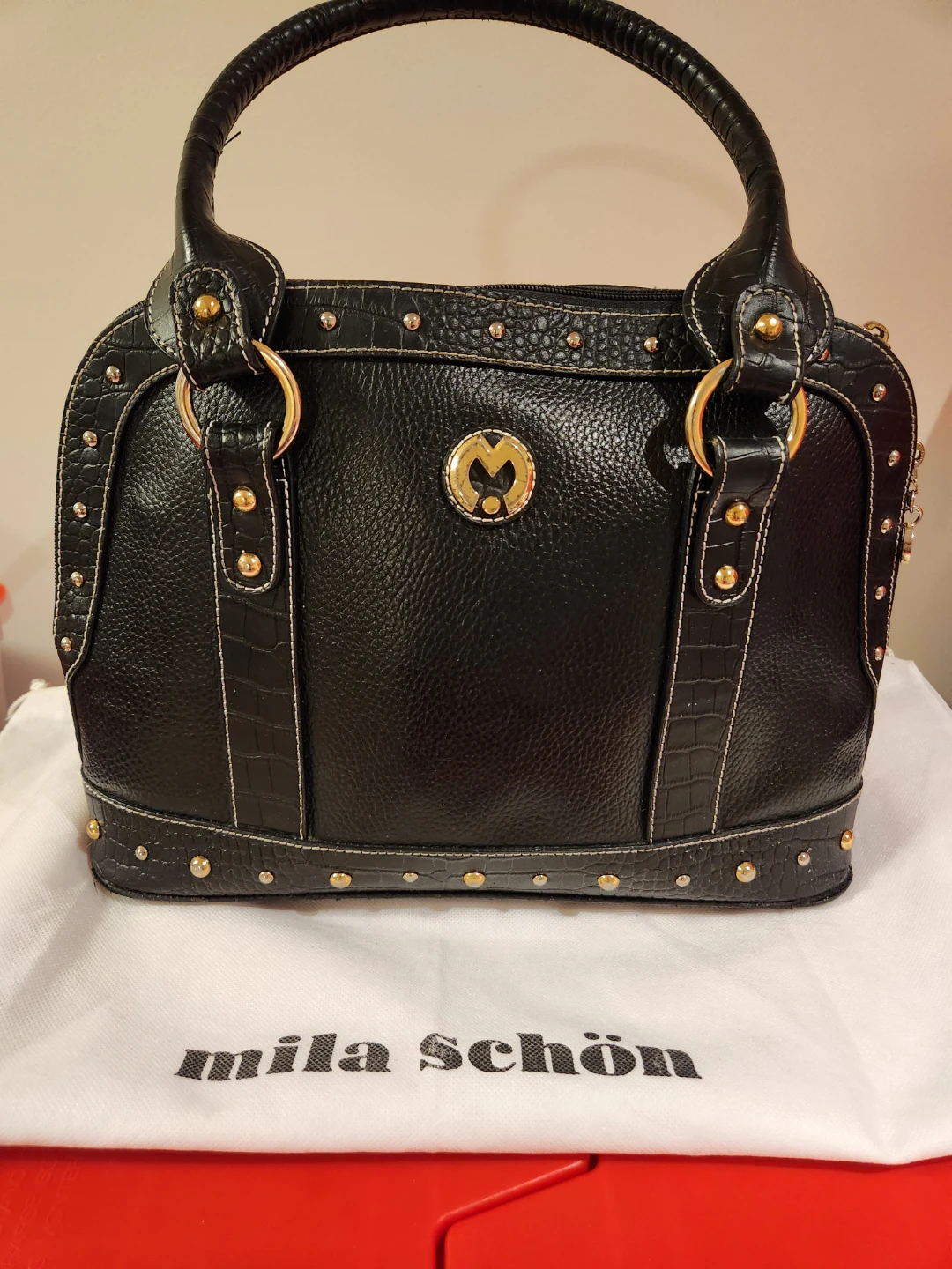 Mila Schön Black Handbag