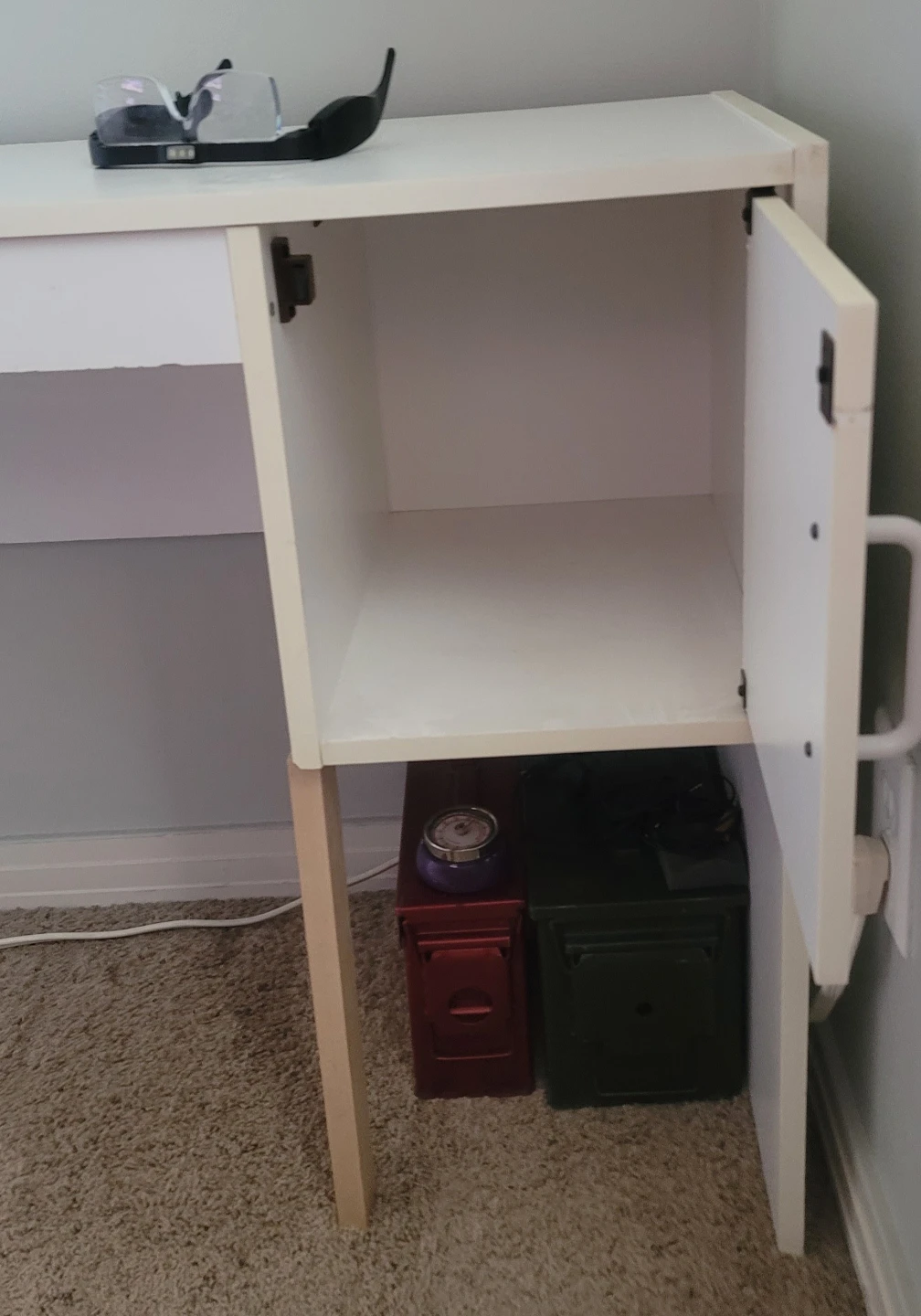 White Desk with Cabinet - photo 3