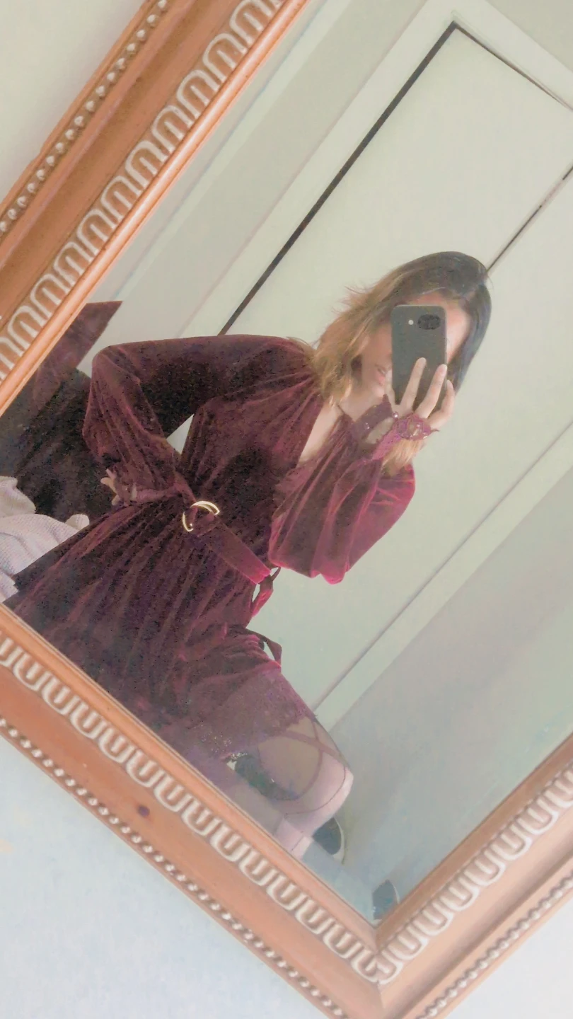 Velvet Burgundy dress from Commense. - photo 2