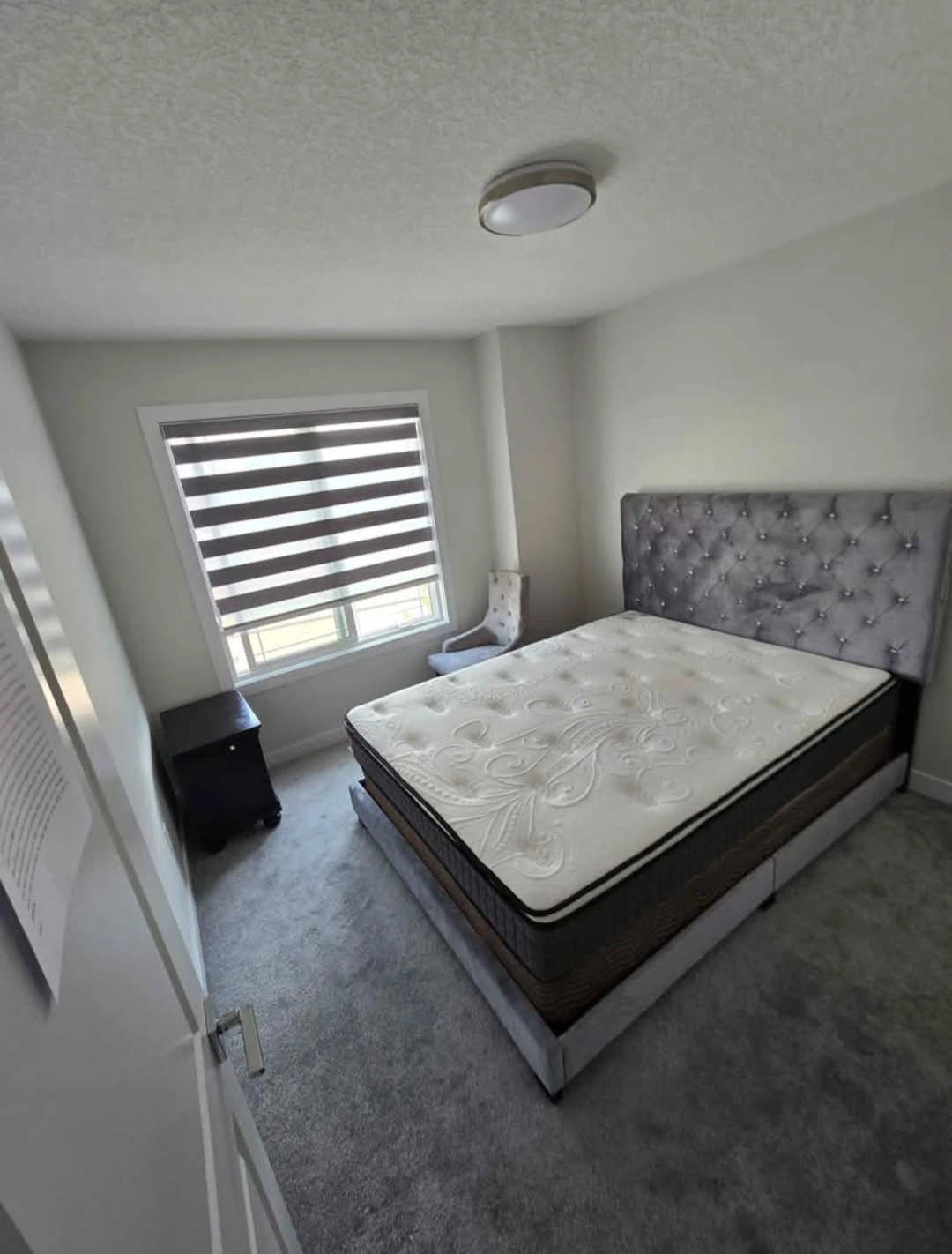 2 room available At edgemont $650 per room  For felame