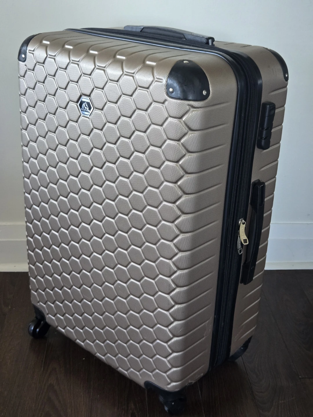 Hardshell Expandable Check-In Luggage