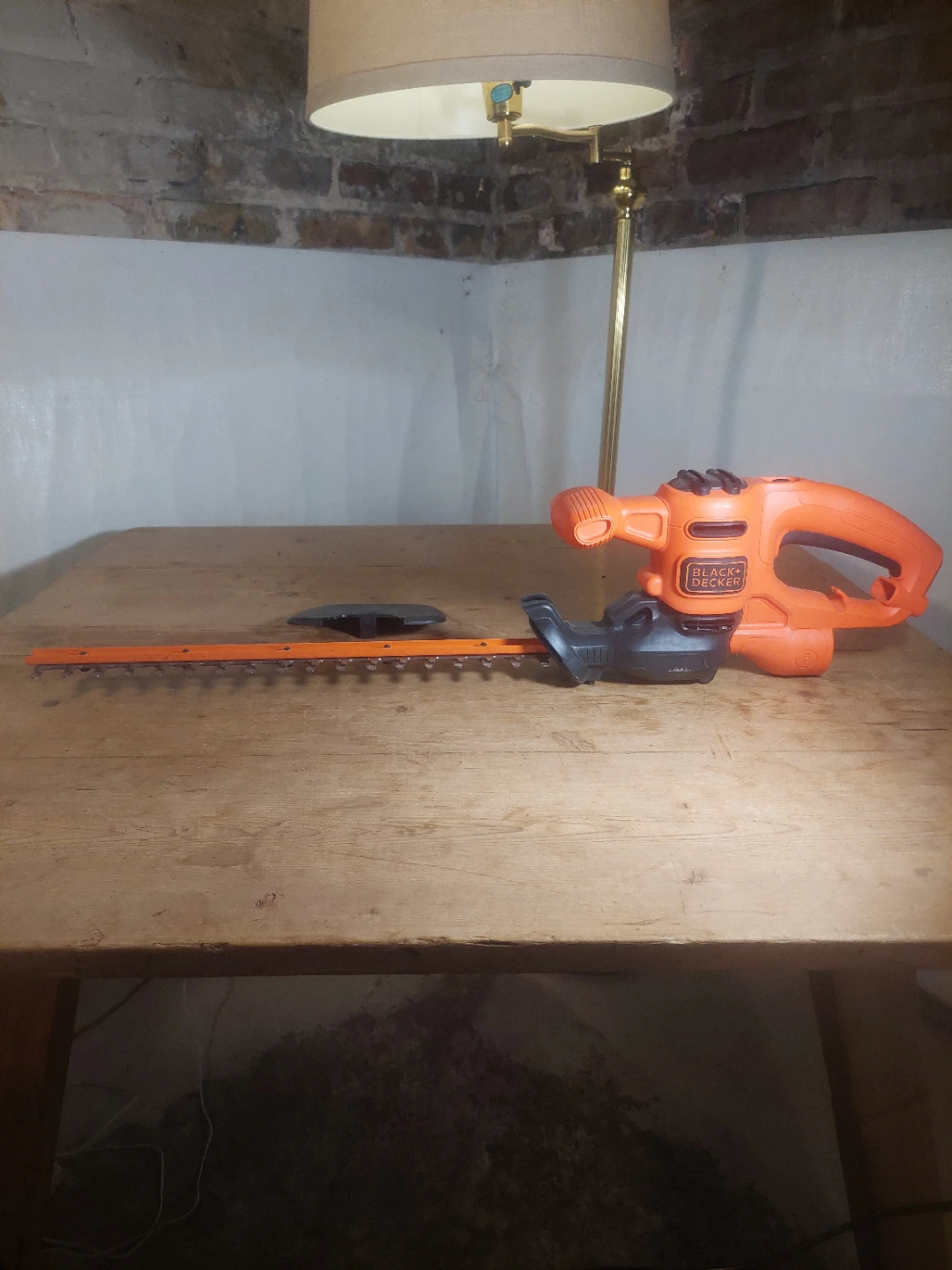Black+Decker 17 inch Hedge Trimmer - photo 3