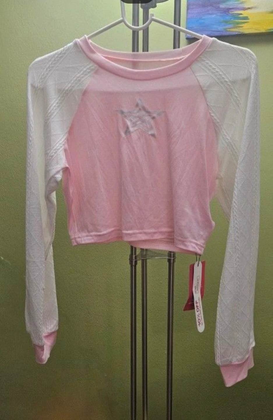 Pink and White Star Graphic Long Sleeve Crop Top