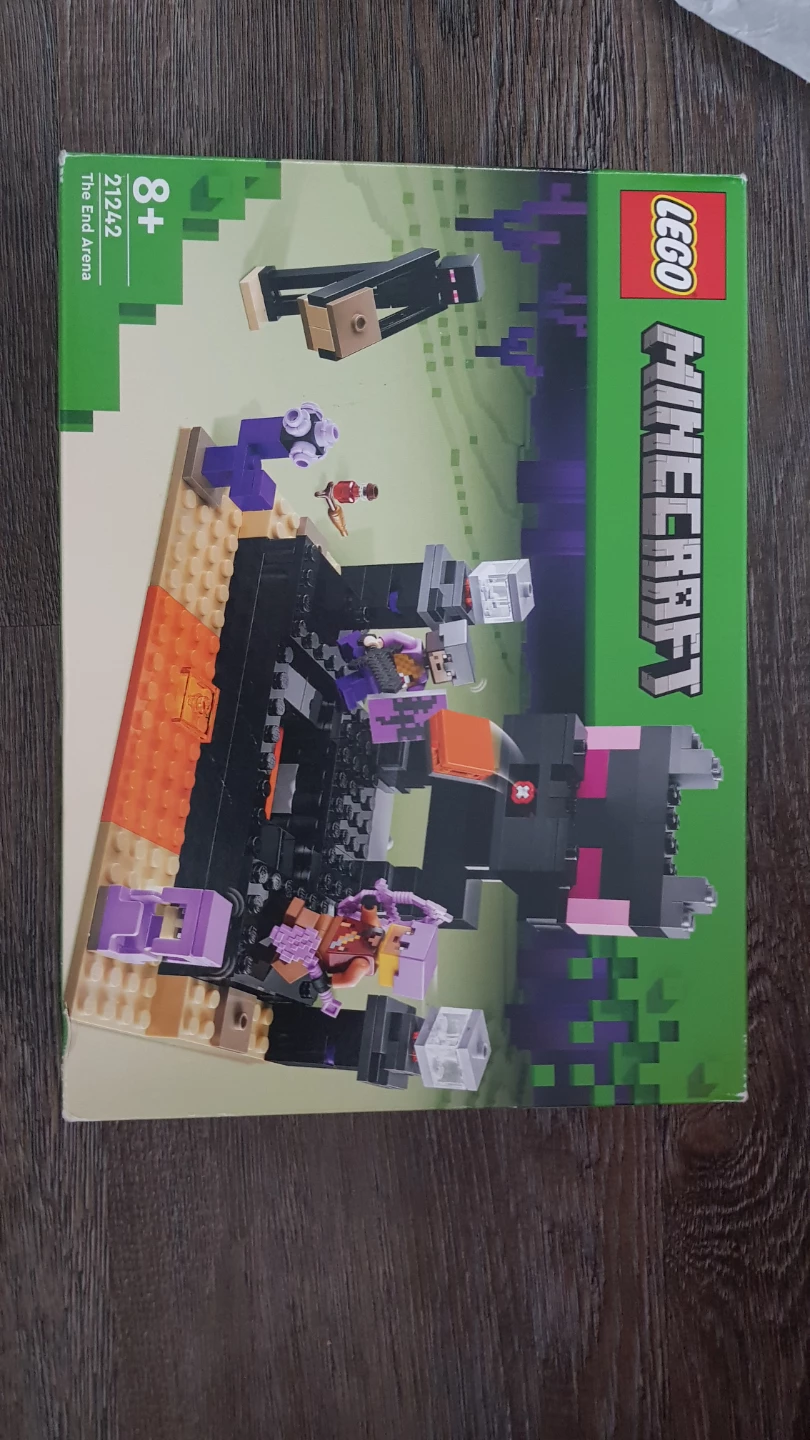 LEGO Minecraft The End Arena & The Baby Pig House Sets