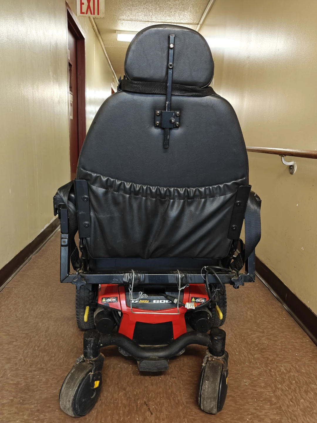 Jazzy 600ES Power Wheelchair - photo 3