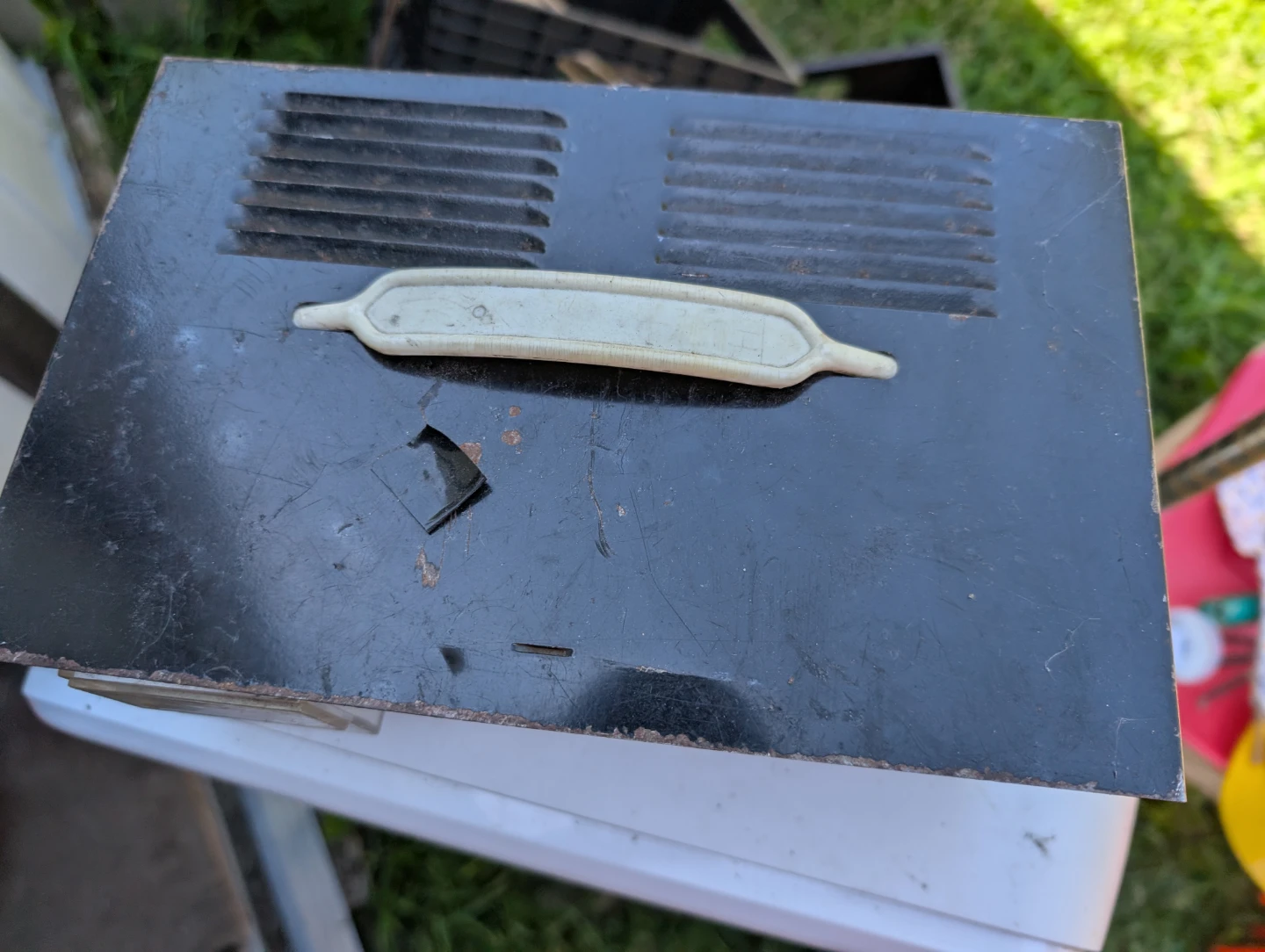 Motomaster 10 Amp Battery Charger - photo 2
