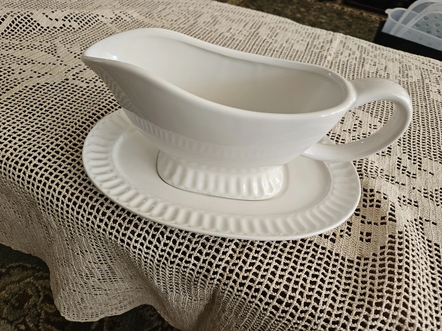 Stokes Grace Gravy Boat and Saucer Set