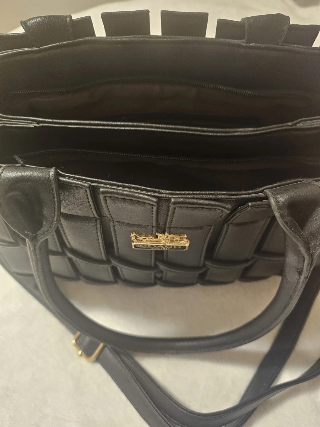 Coach Black Woven Handbag with Matching Wallet - photo 2