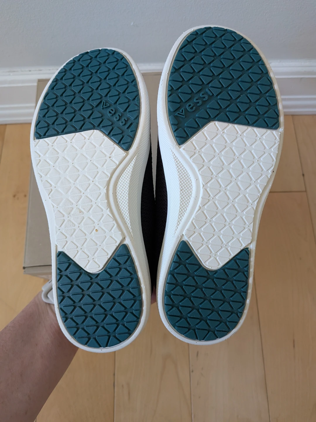 Vessi Weekend Sneakers - BNIB - photo 3