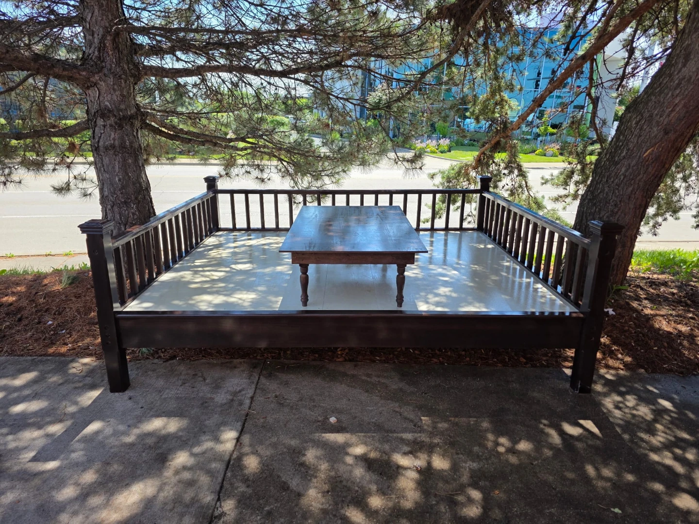 Dark Wood Daybed with Coffee Table