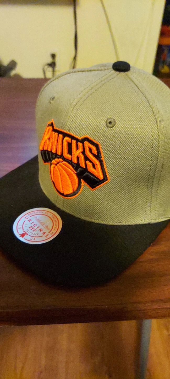 Mitchell & Ness Knicks Snapback Hat - photo 3
