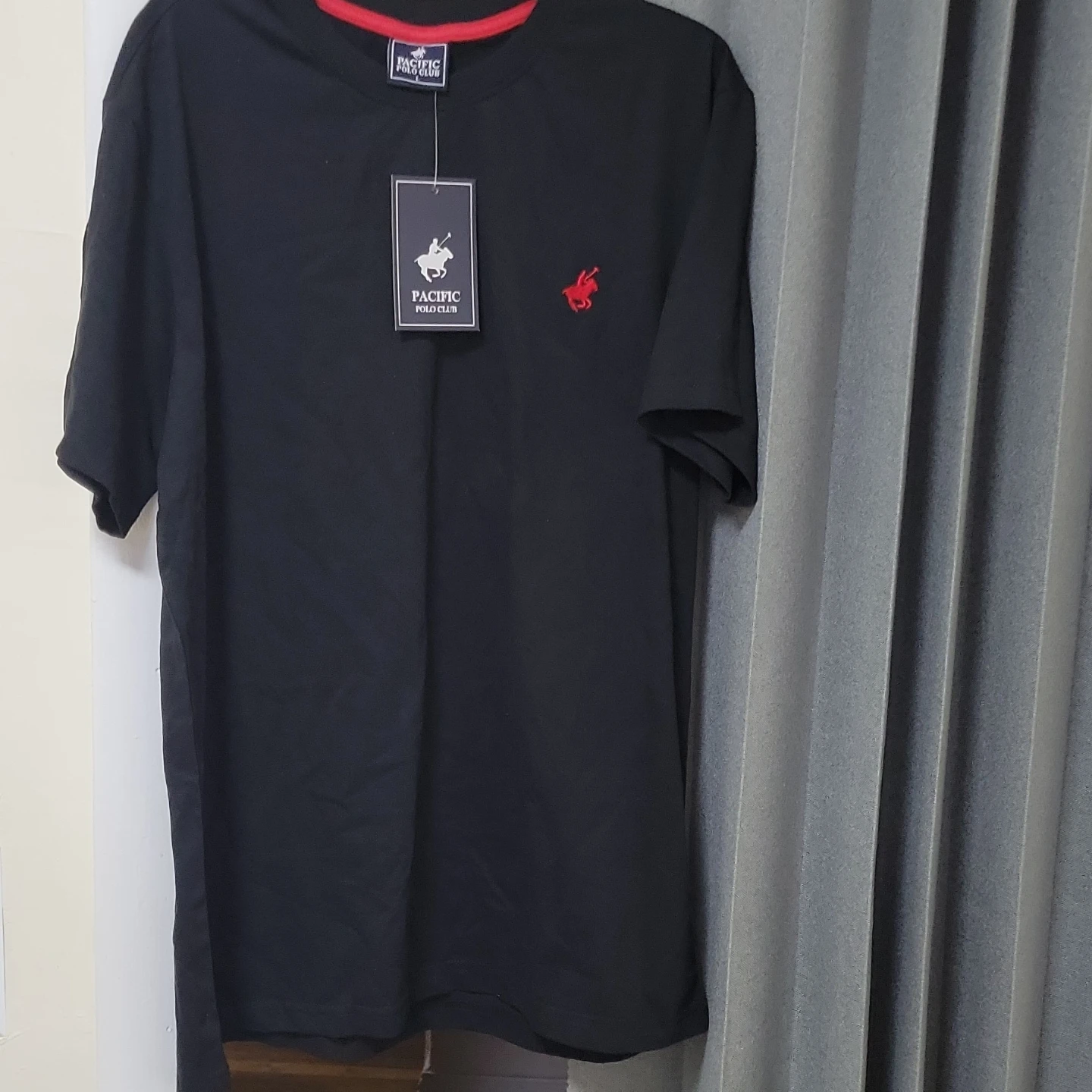 Pacific Polo Club Black T-Shirt - Size Large - photo 2