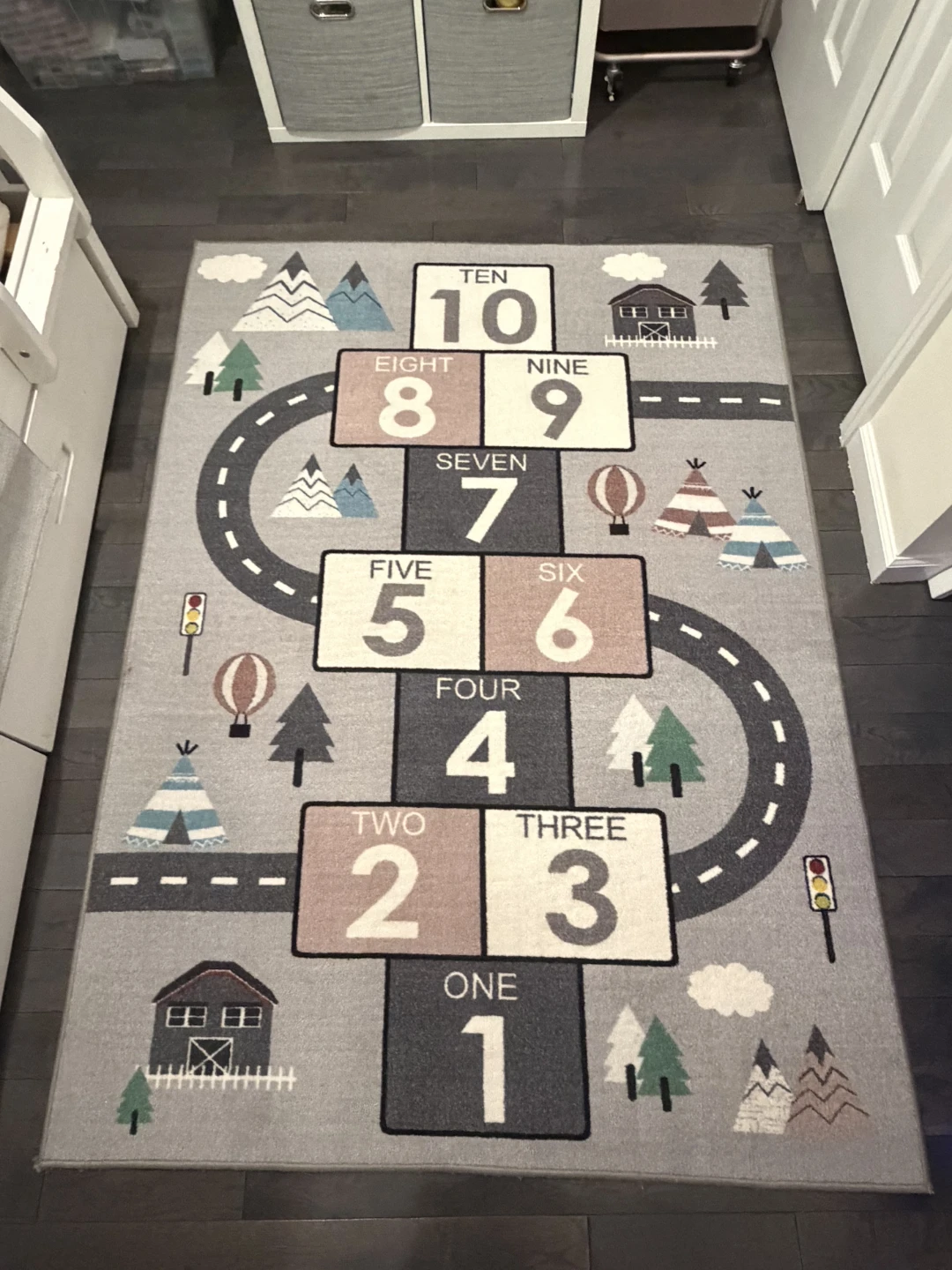 Kids Hopscotch Play Mat Rug with the rug pad