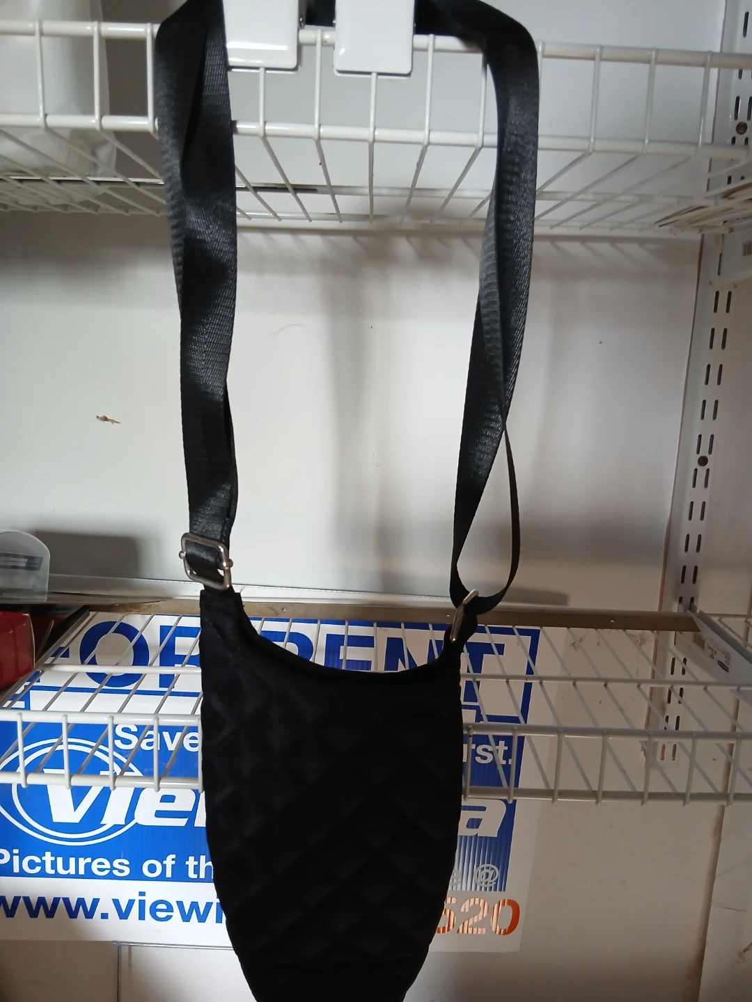 Black quilted crossbody water bottle bag - photo 3