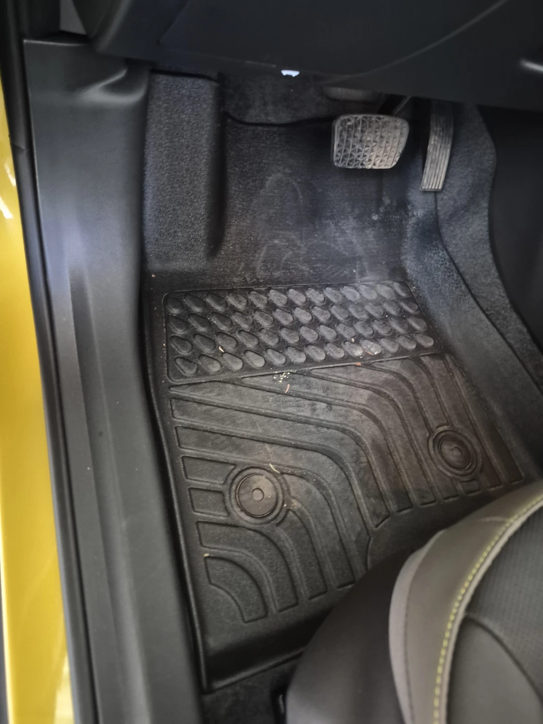 2025 chevrolet trax weather mats - photo 2