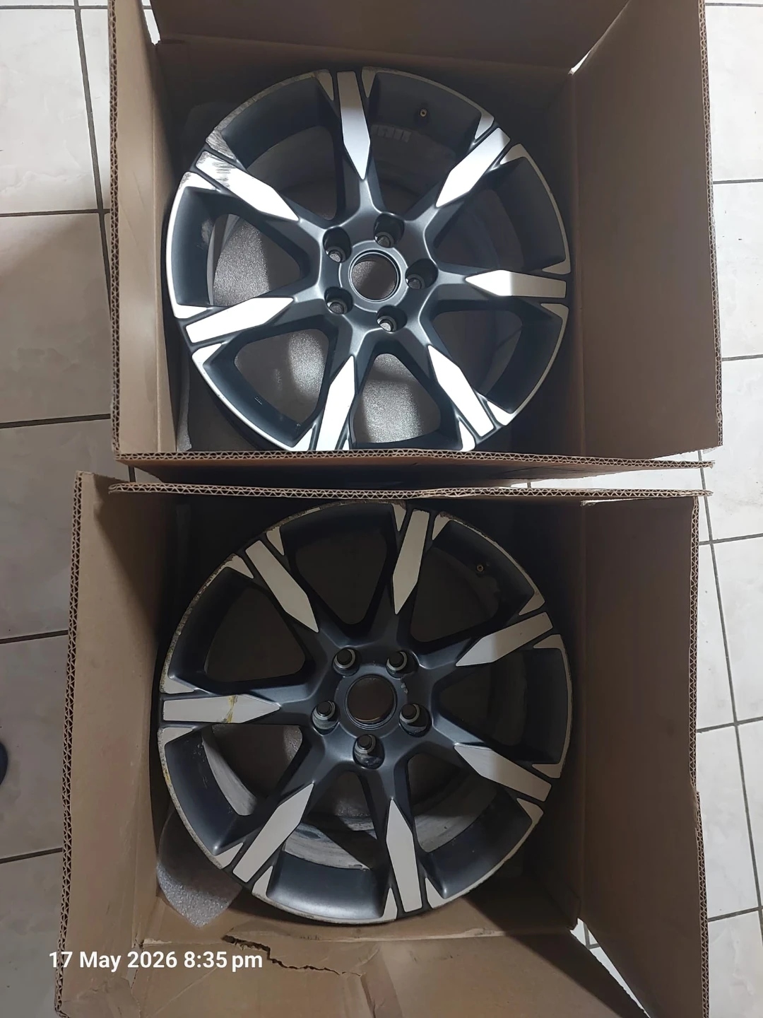 Set of 2 Honda Alloy Wheels - photo 4